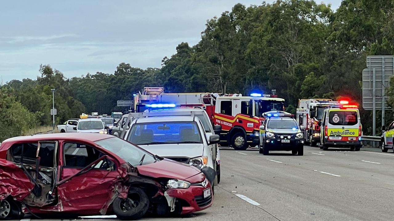 Read more about the article Horrific Multi-Vehicle Crash On Gold Coast – Seven People Hospitalised With Injuries