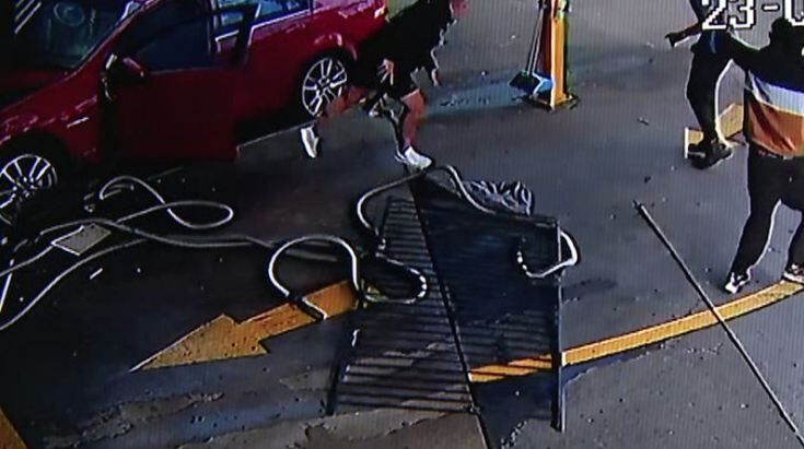 Read more about the article The Alleged Driver Ploughs His Car Into Sydney Car Wash – Luckily No One Was Killed!